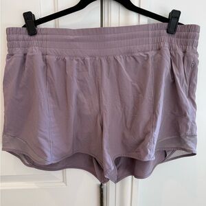 Lululemon Hotty Hot High-Rise Lined Short 4" Size 14 Violet Verbena